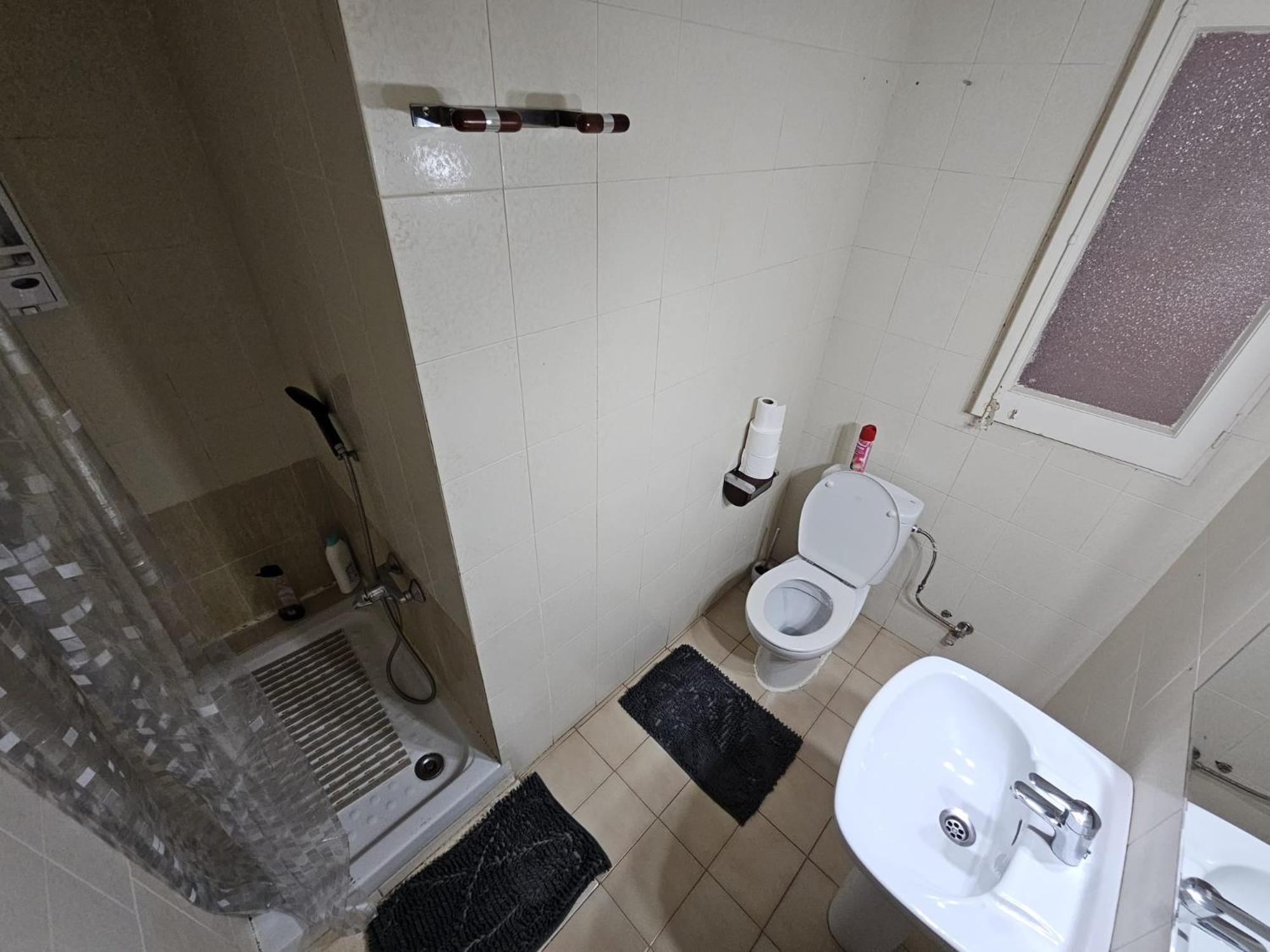 Meridiana Nino House Hotel cápsula Barcelona